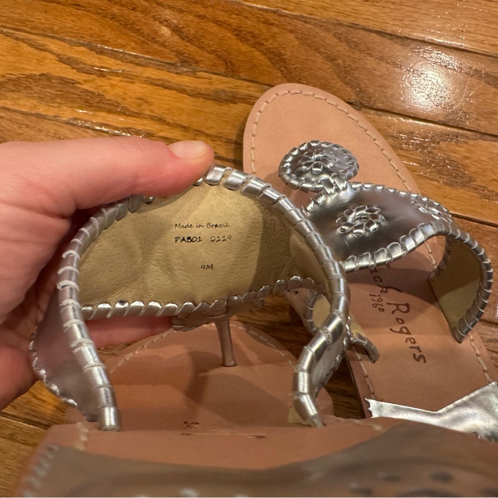 NWOB *RARE* Jack Rogers Metallic Silver Women's Sandals - Picture 5 of 6